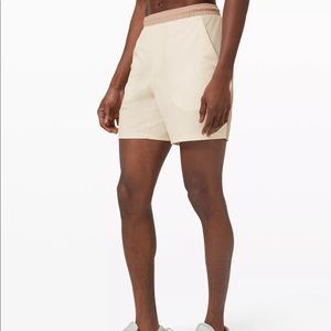 Lululemon Pace Breaker Short 7” Linerless *White Opal Cafe Au Lait